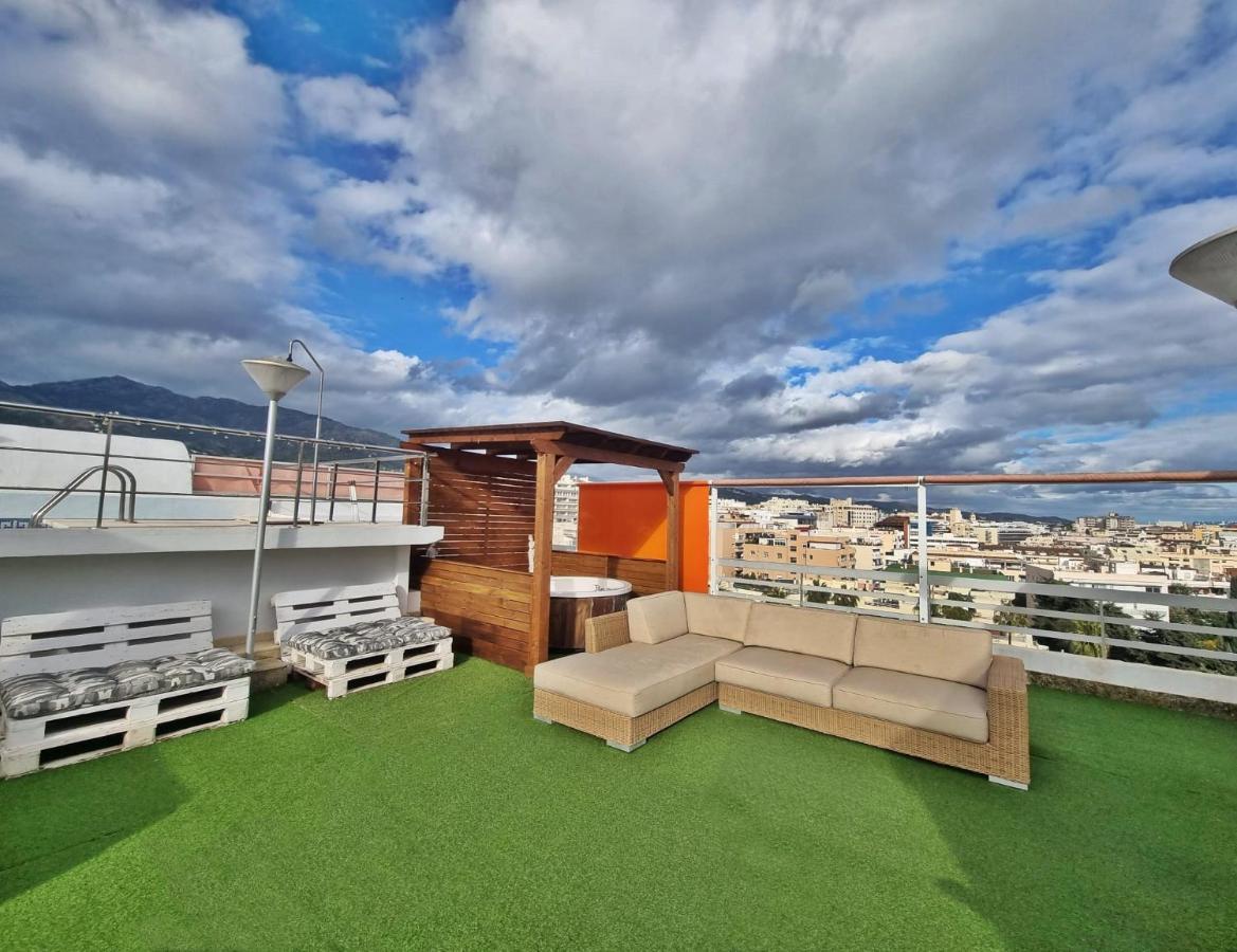 Penthouse With Private Pool, Hot Tub Jacuzzi With Sea Views And Chill-Out Zone, Close To The Sea Marbella Exteriér fotografie