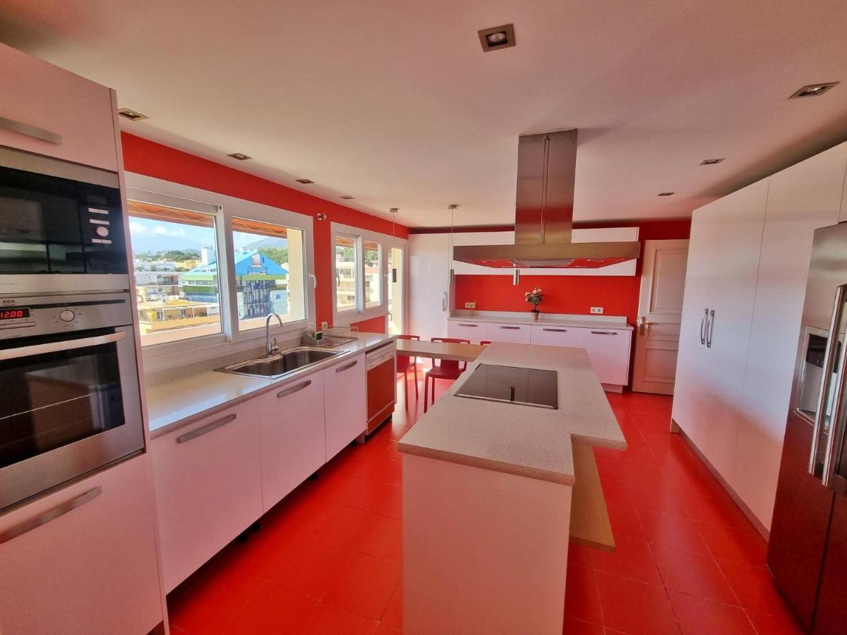 Penthouse With Private Pool, Hot Tub Jacuzzi With Sea Views And Chill-Out Zone, Close To The Sea Marbella Exteriér fotografie