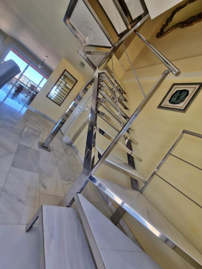 Penthouse With Private Pool, Hot Tub Jacuzzi With Sea Views And Chill-Out Zone, Close To The Sea Marbella Exteriér fotografie